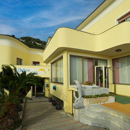 Hotel Delfino Лайгуэлья Экстерьер фото