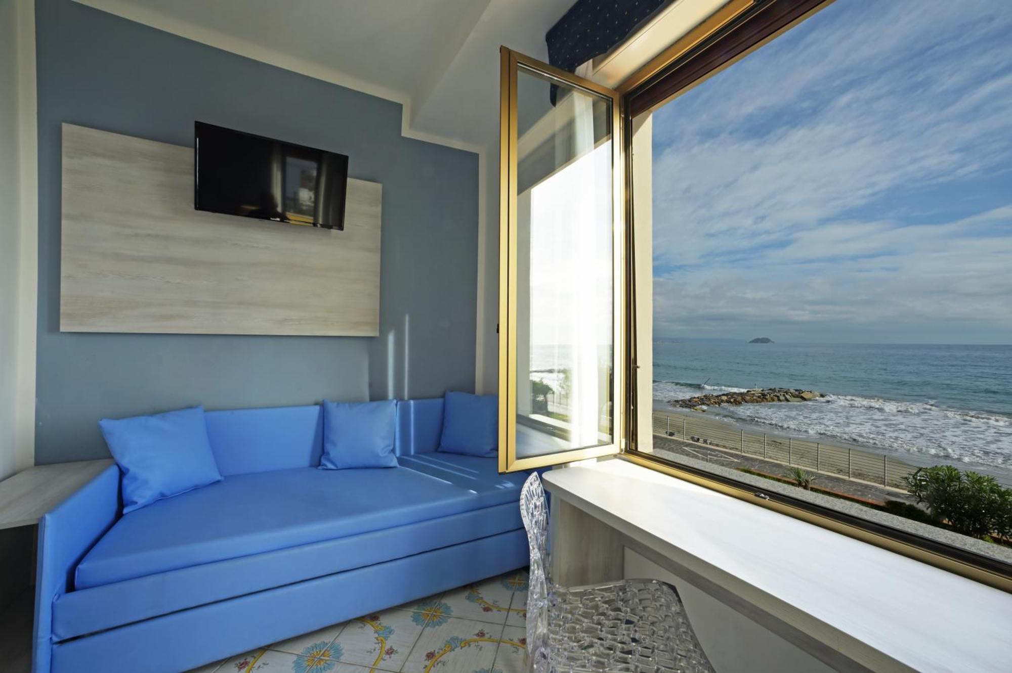 Hotel Delfino Лайгуэлья Экстерьер фото