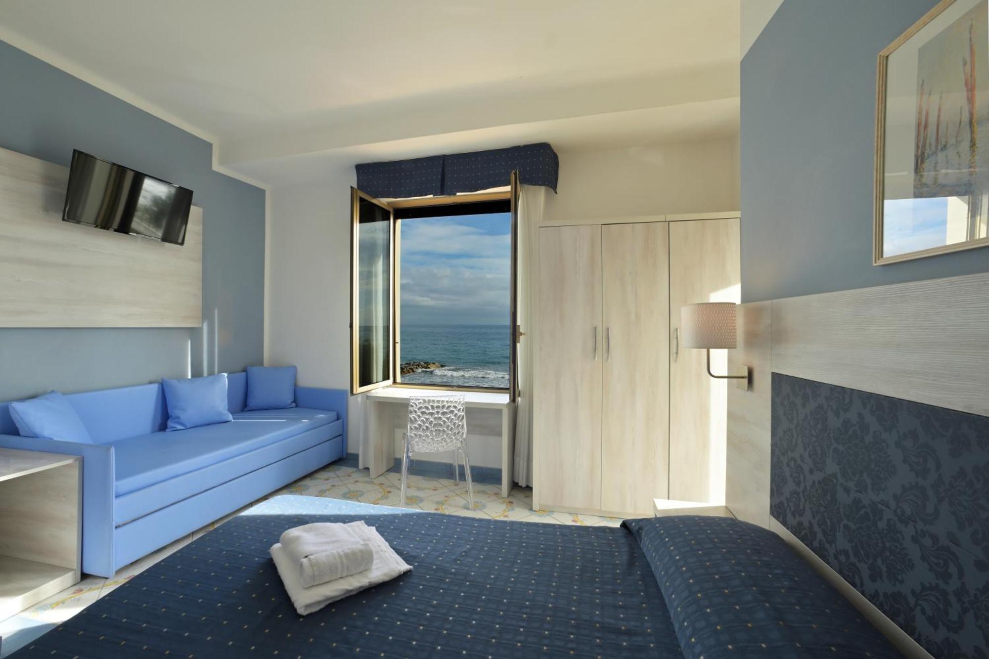 Hotel Delfino Лайгуэлья Экстерьер фото