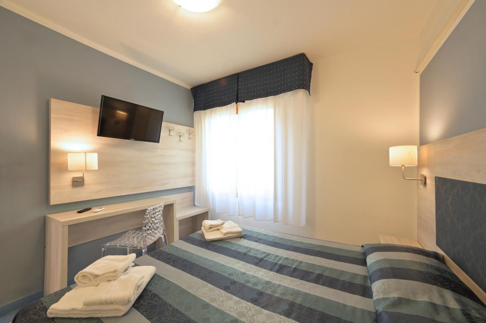 Hotel Delfino Лайгуэлья Экстерьер фото