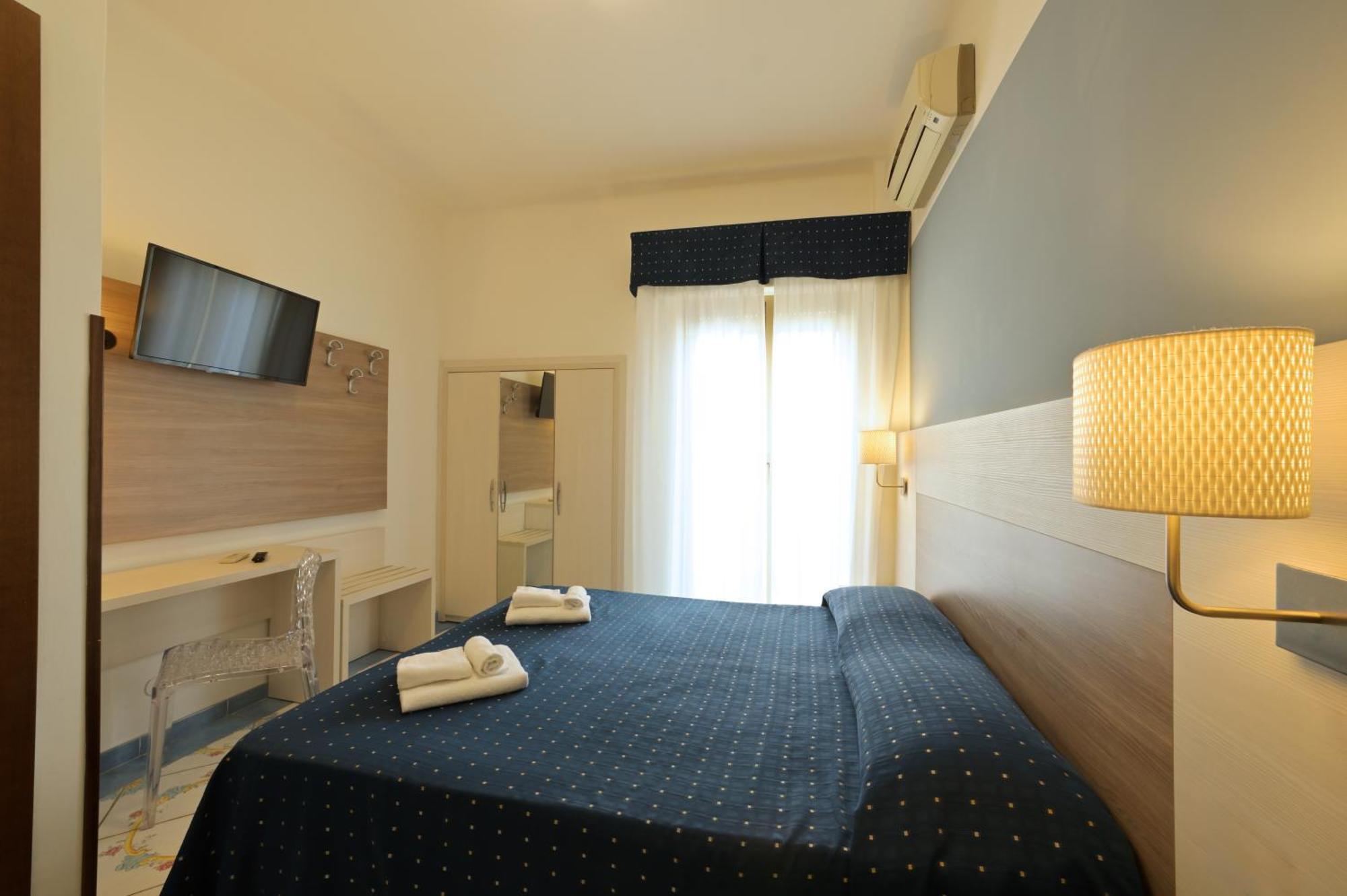Hotel Delfino Лайгуэлья Экстерьер фото