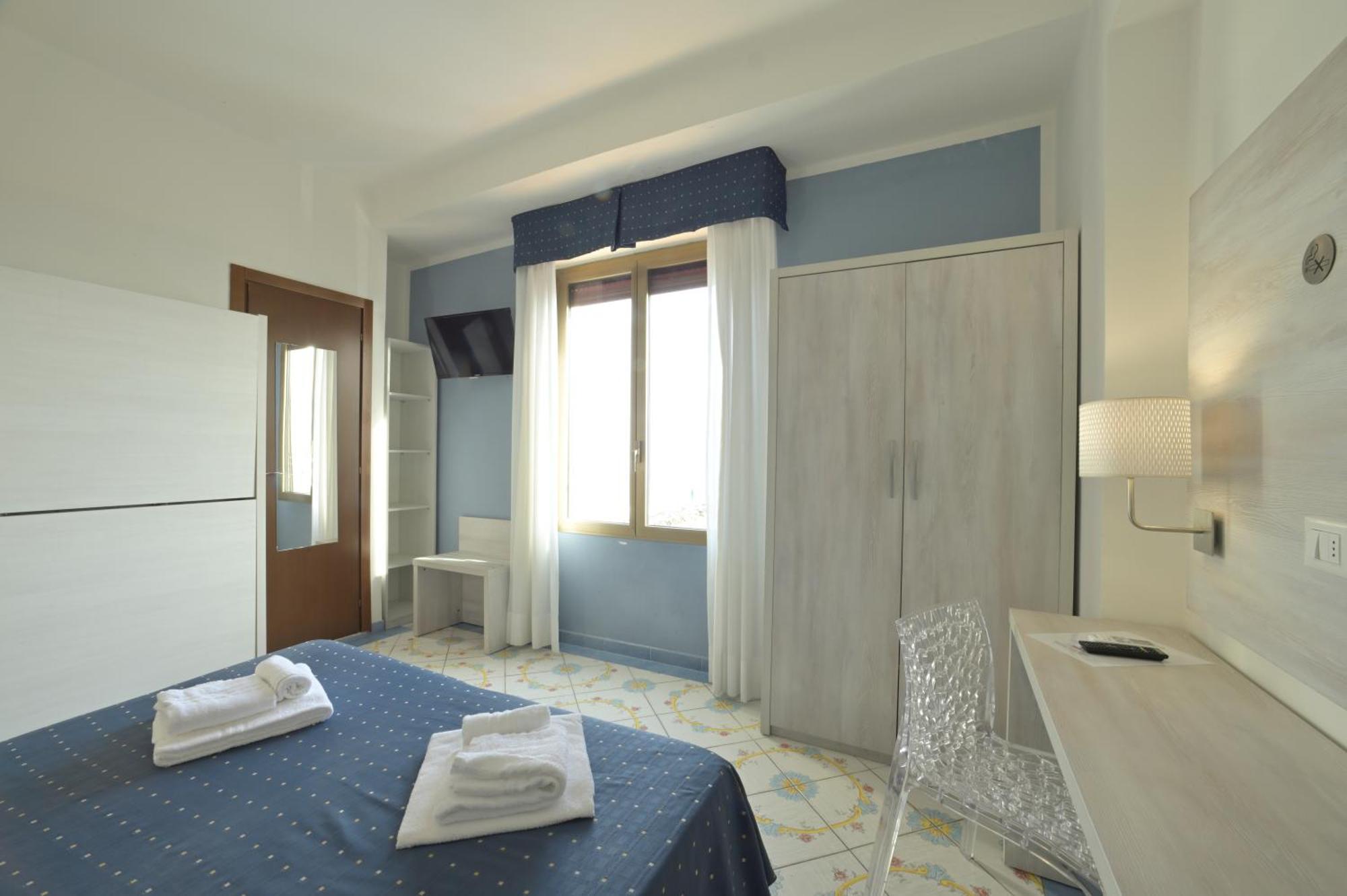 Hotel Delfino Лайгуэлья Экстерьер фото