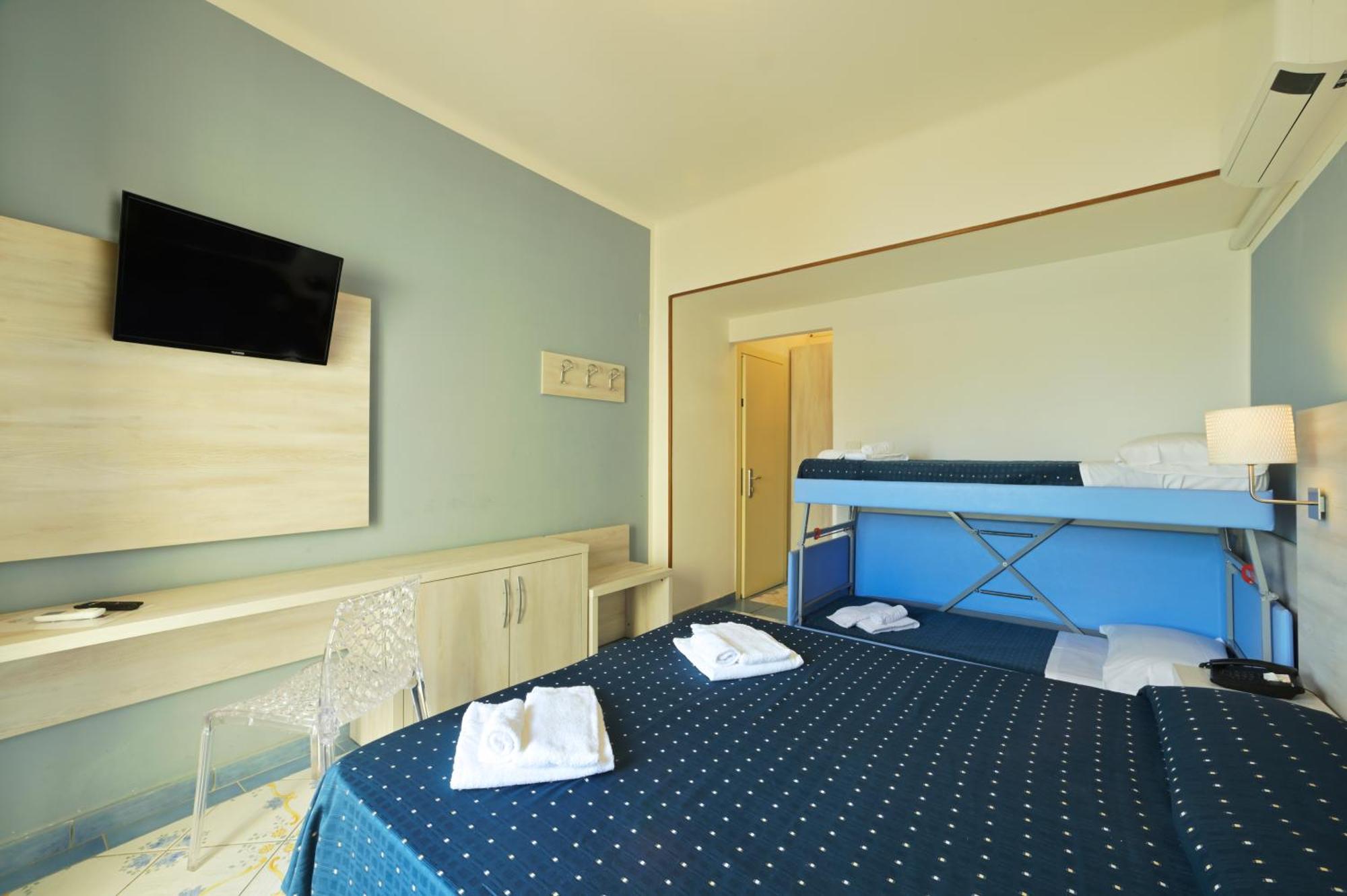 Hotel Delfino Лайгуэлья Экстерьер фото