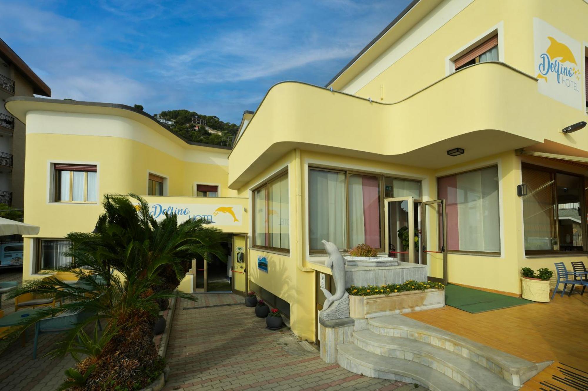 Hotel Delfino Лайгуэлья Экстерьер фото